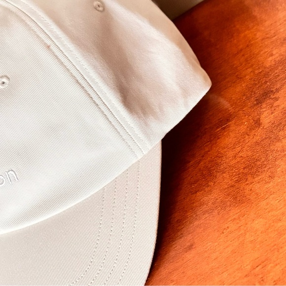 LULU LEMON Baseball hat - Picture 3 of 4